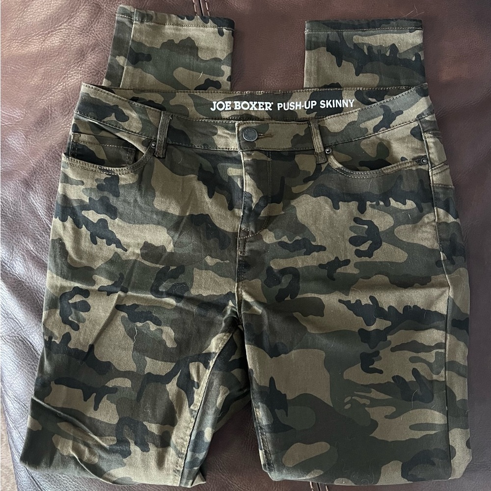 Joe Boxer skinny camo pants size 9